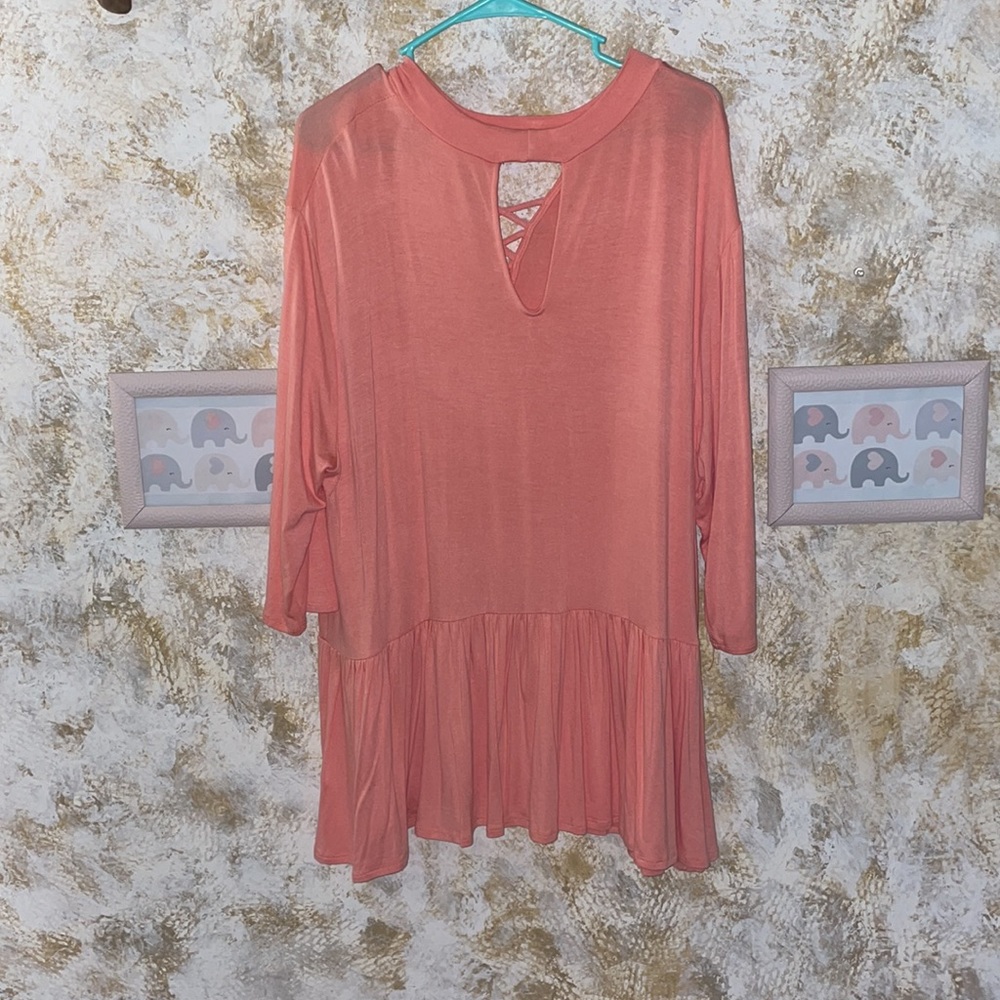 Pink top - Picture 5 of 5
